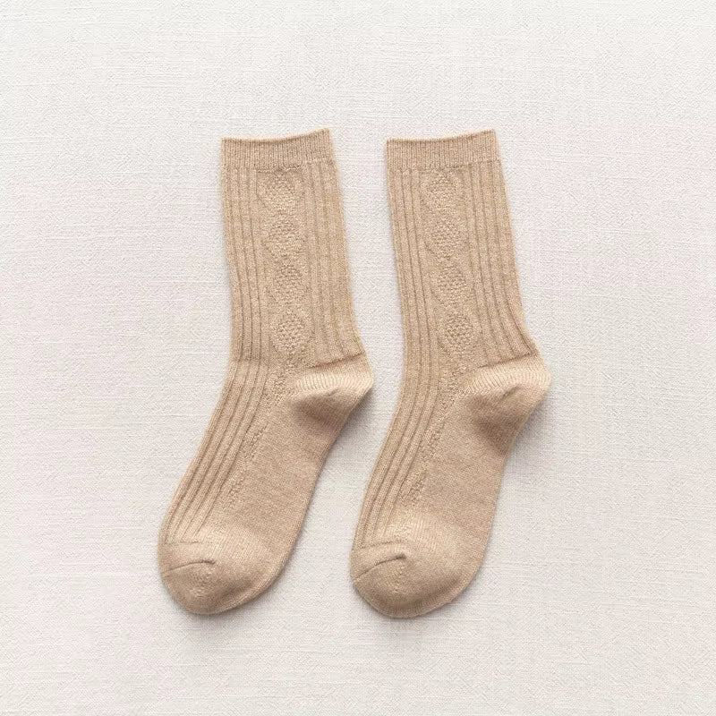 COZY KNIT SOCKS + GIFTBOX